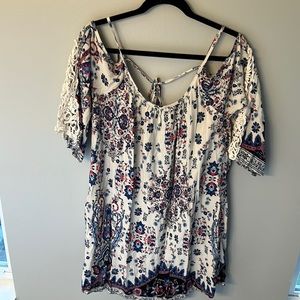 ALTAR’D State Size L Dress w peekaboo lace shoulder detail